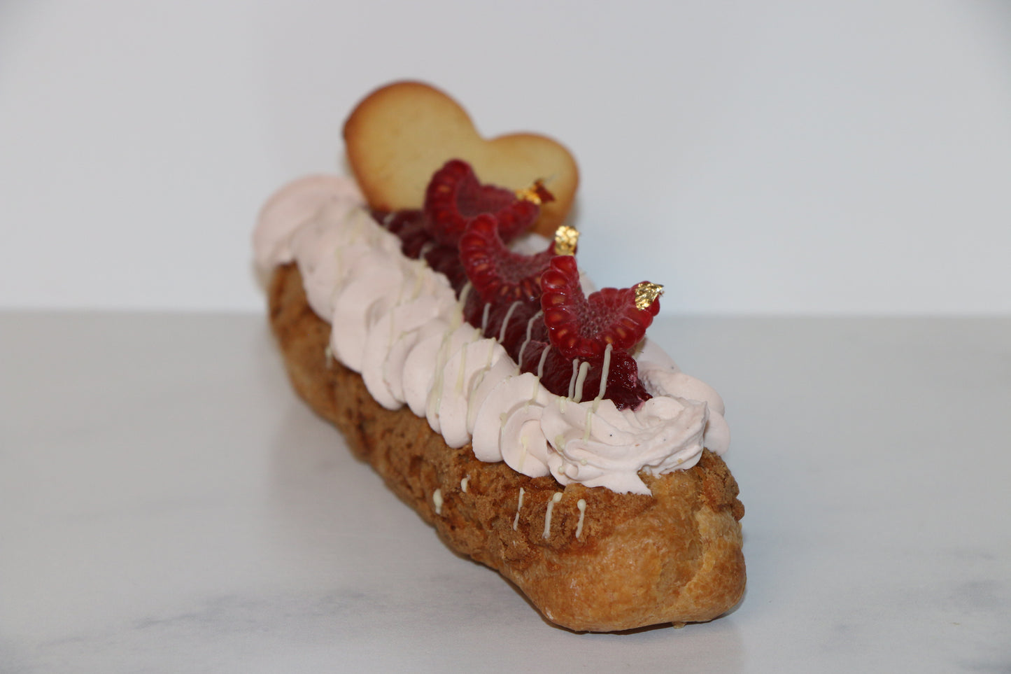 Raspberry Éclair